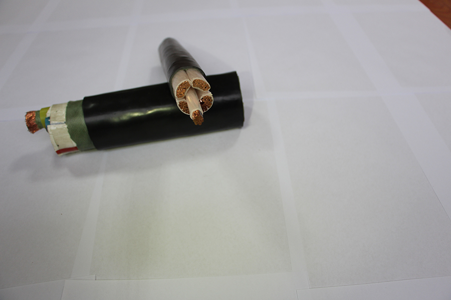 交聯(lián)聚乙烯絕緣聚氯乙烯護(hù)套阻燃電力